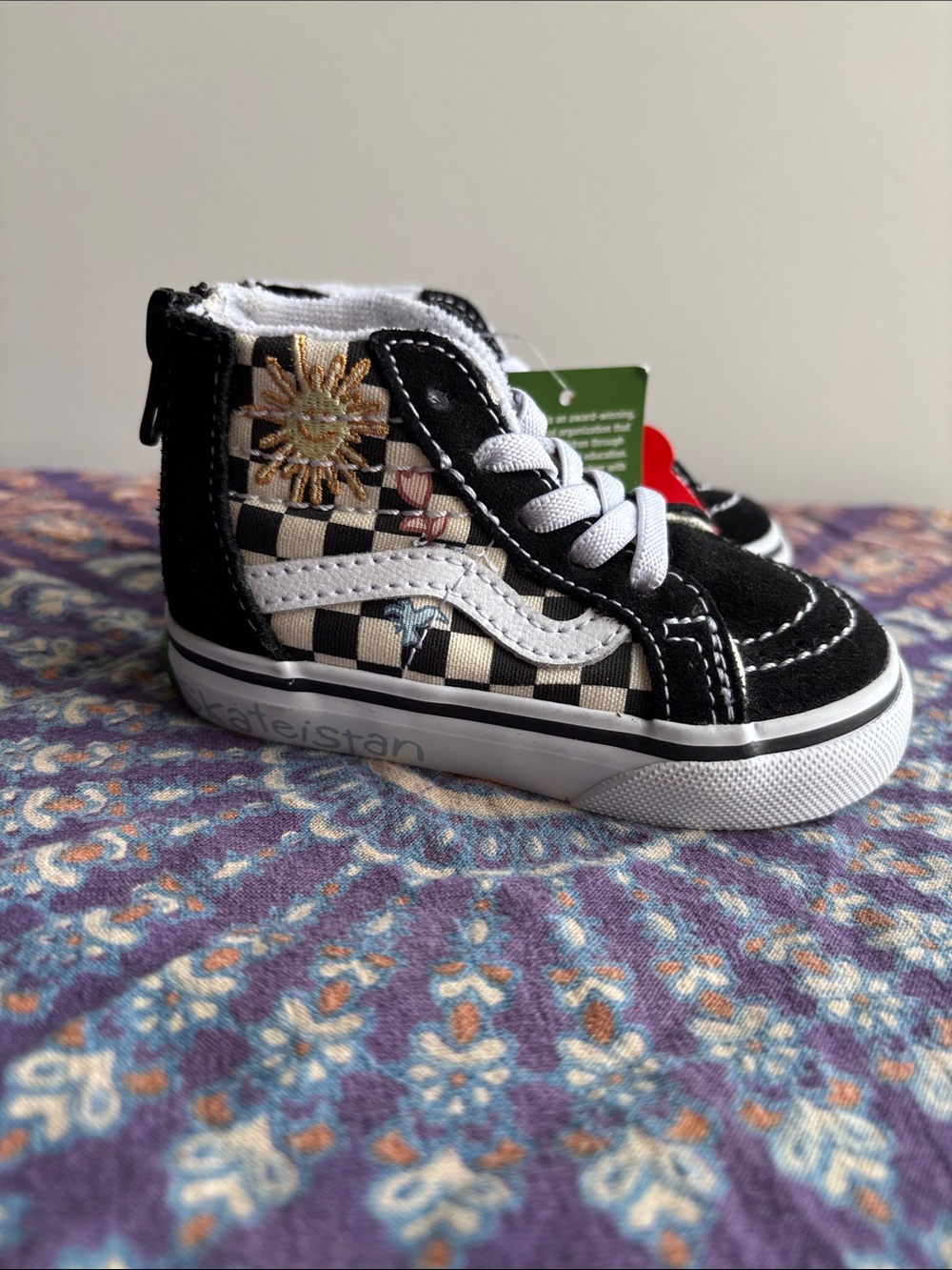 Vans toddler Black & White Checker High-Top Sneakers with Embroidered Sun